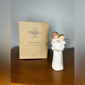 Willow Tree Angel’s Embrace